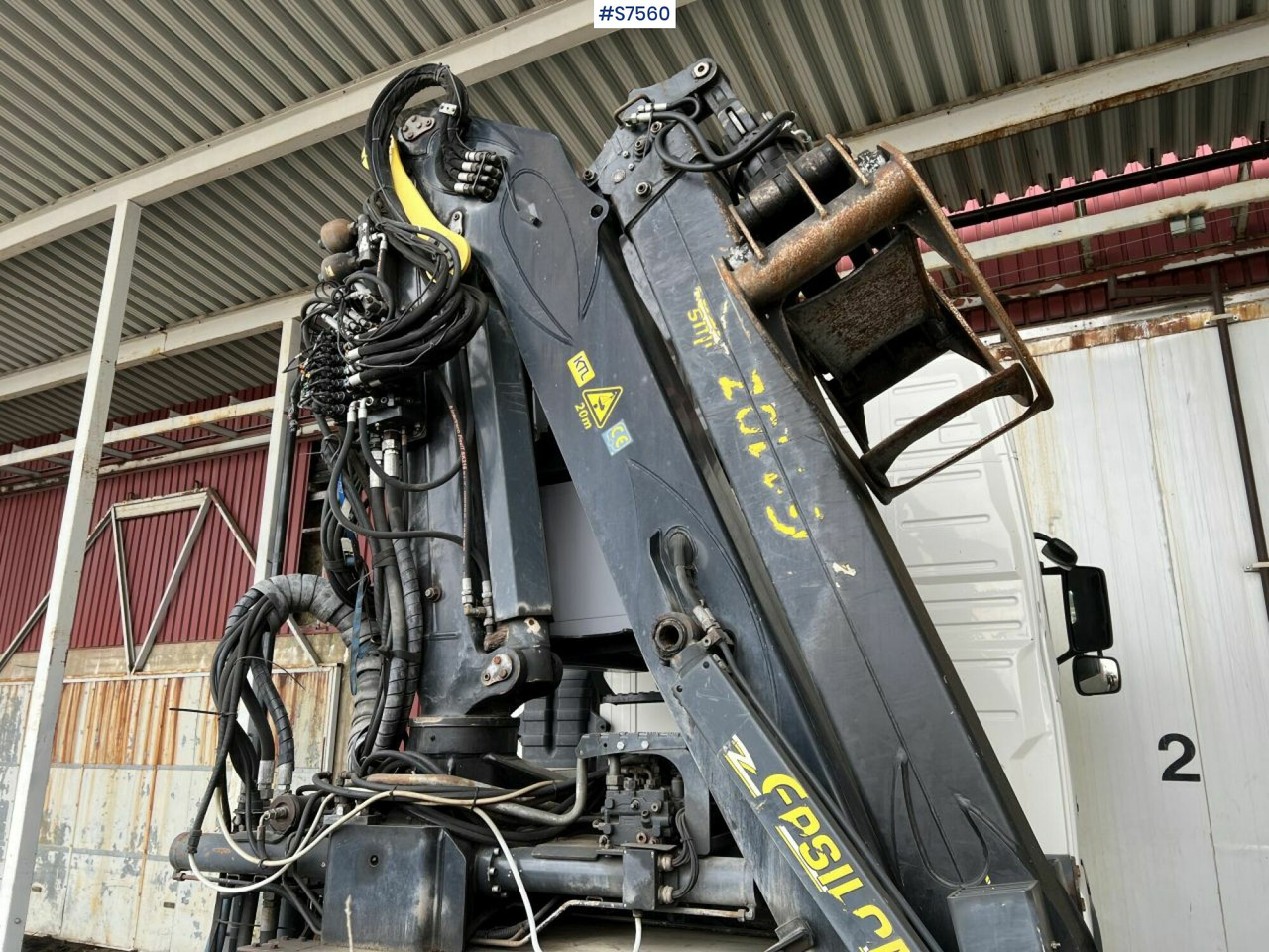 Tow Truck Volvo FH400 with Epsilon 110Z crane - Cabeza tractora: foto 5 Tow Truck Volvo FH400 with Epsilon 110Z crane - Cabeza tractora: foto 5
