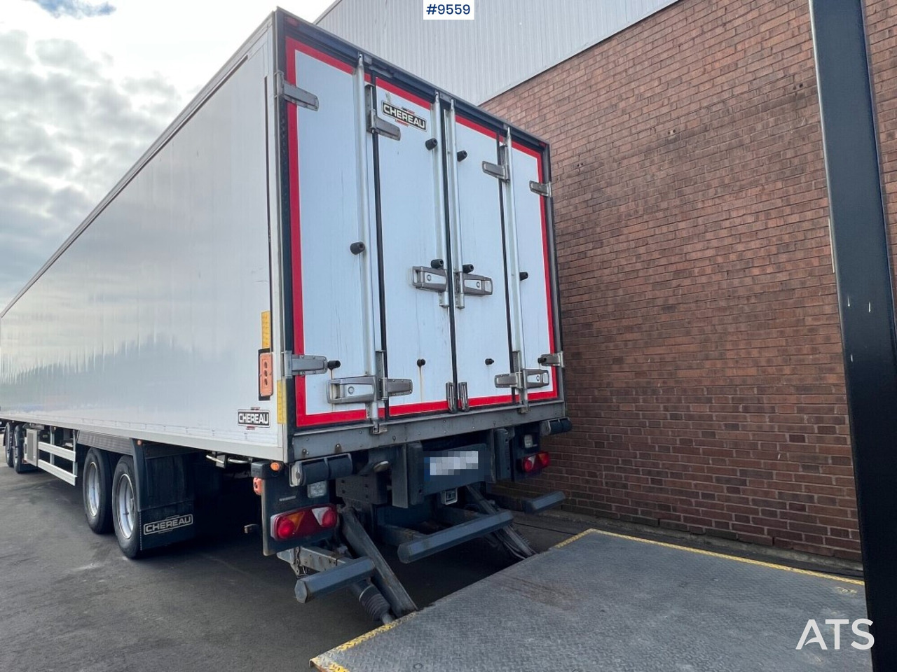 Container trailer Chereau CSD2 with Dolly - Remolque caja cerrada: foto 3 Container trailer Chereau CSD2 with Dolly - Remolque caja cerrada: foto 3