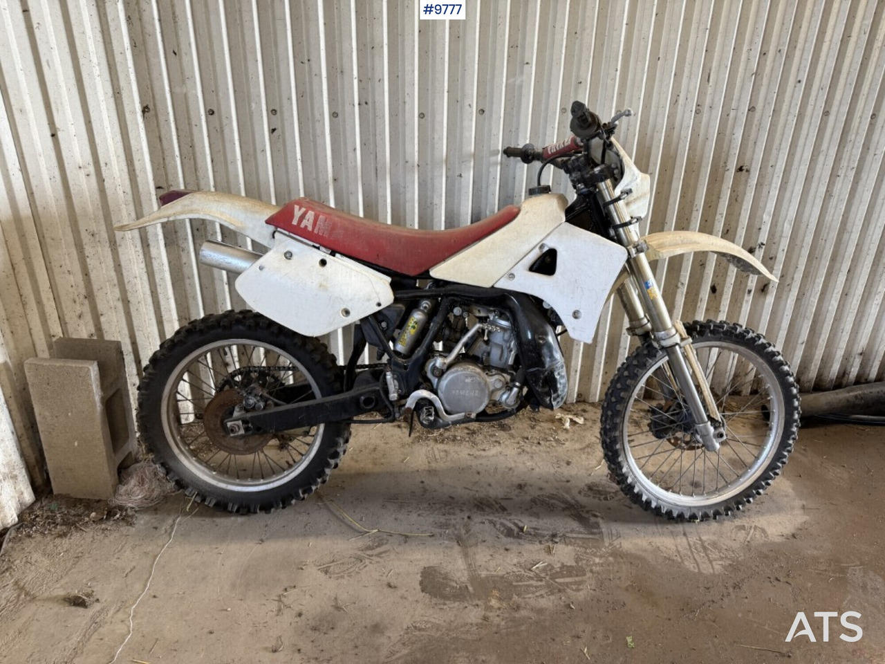 Enduro-tuned Yamaha YZ250 Rep. object - Motocicleta: foto 2 Enduro-tuned Yamaha YZ250 Rep. object - Motocicleta: foto 2