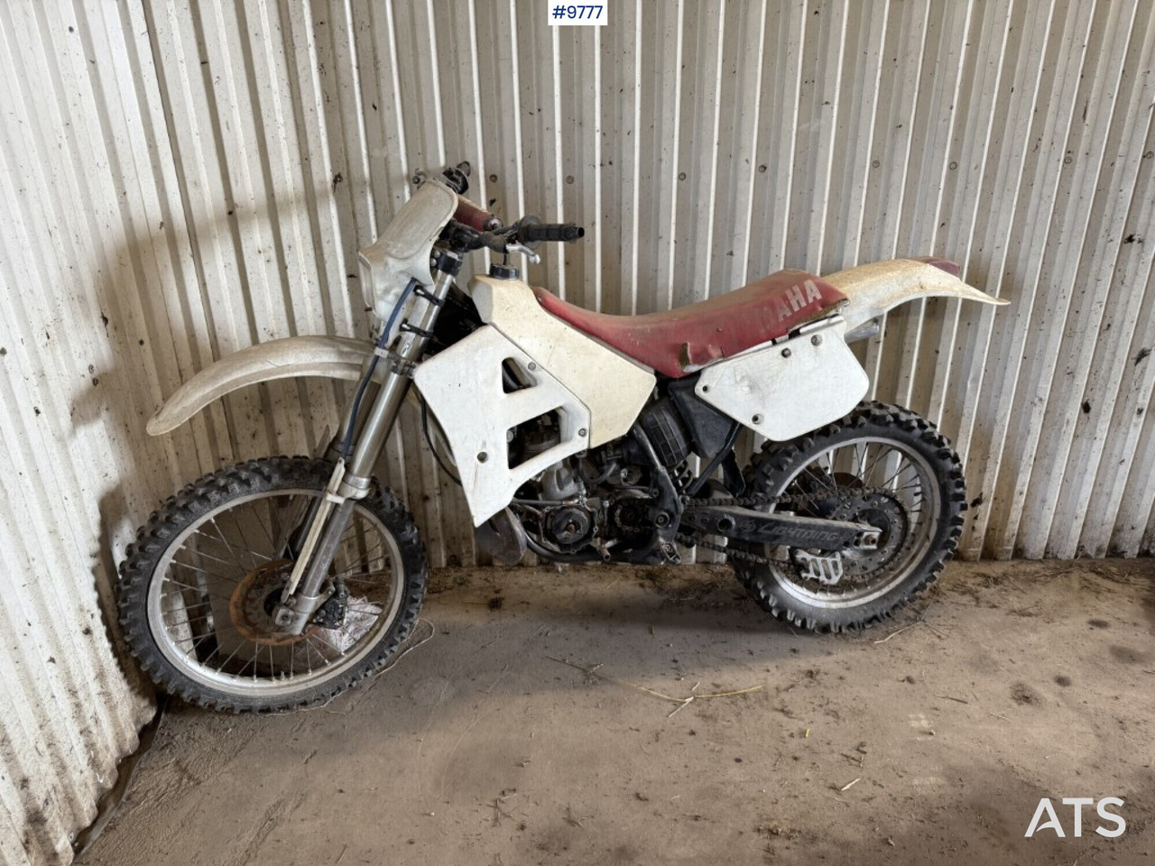 Enduro-tuned Yamaha YZ250 Rep. object - Motocicleta: foto 1 Enduro-tuned Yamaha YZ250 Rep. object - Motocicleta: foto 1