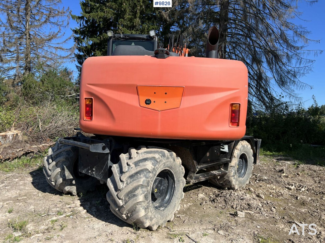 Excavadora de ruedas Hitachi ZX140 W-5B with rotor and planer bucket: foto 9