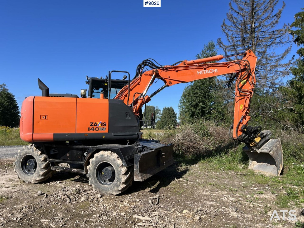 Excavadora de ruedas Hitachi ZX140 W-5B with rotor and planer bucket: foto 11
