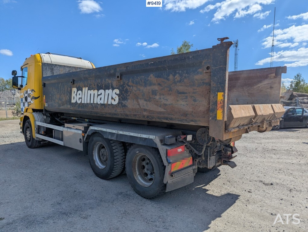 Hooklift Truck Scania R520 6x2 with flatbed - Camión multibasculante: foto 3 Hooklift Truck Scania R520 6x2 with flatbed - Camión multibasculante: foto 3