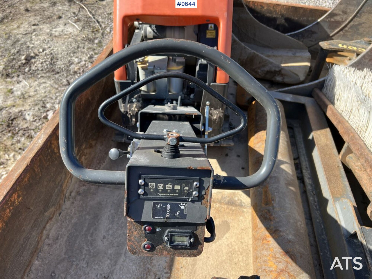 Husqvarna LG504 Vibratory Plate - Plancha reversible: foto 4 Husqvarna LG504 Vibratory Plate - Plancha reversible: foto 4