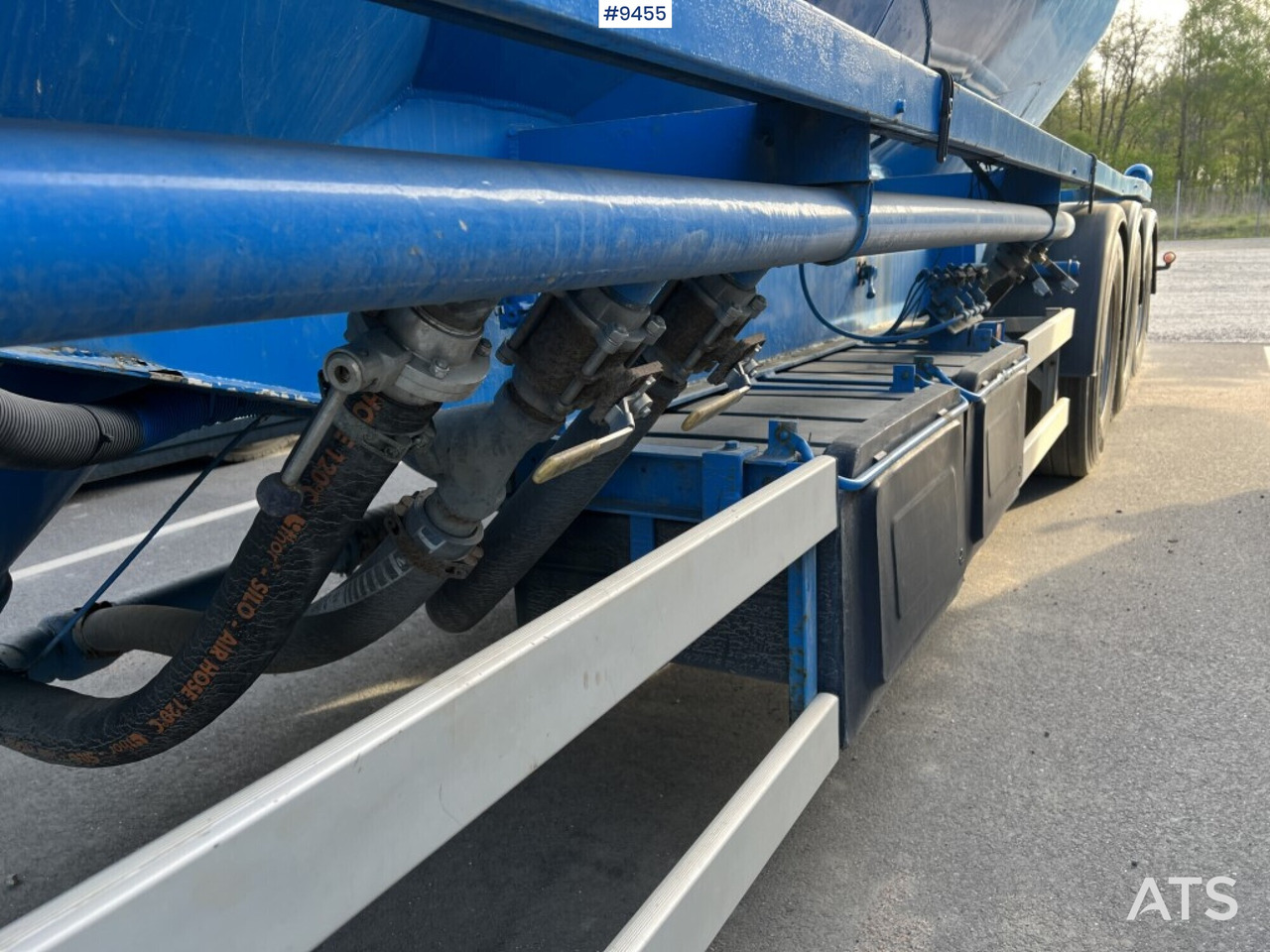 INTERCONSULT Bulk trailer - Semirremolque silo: foto 5 INTERCONSULT Bulk trailer - Semirremolque silo: foto 5