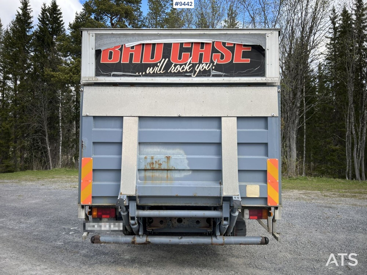 Camión caja cerrada IVECO 85 E18 Box Truck with tail lift (VIDEO): foto 9
