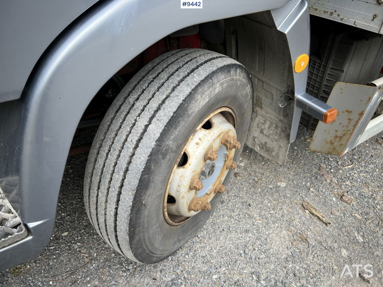 Camión caja cerrada IVECO 85 E18 Box Truck with tail lift (VIDEO): foto 13