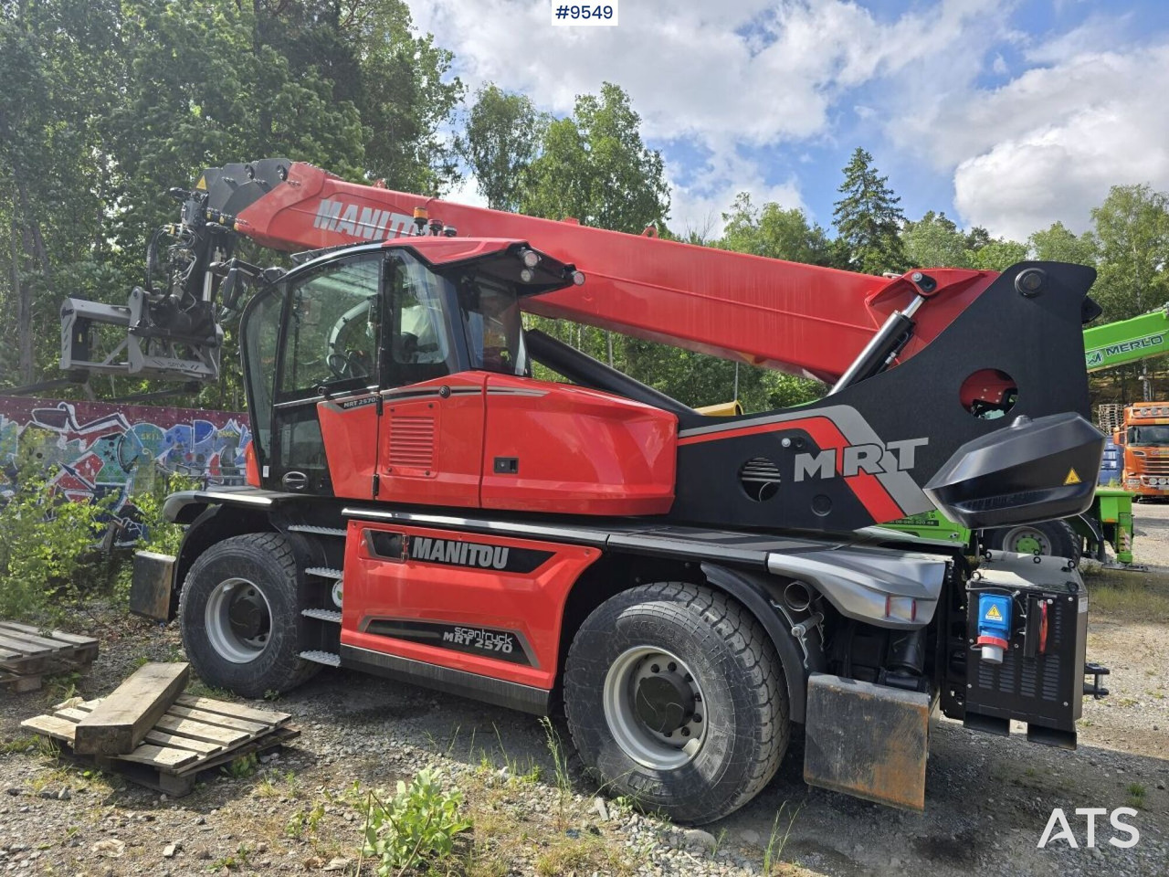 Manitou MRT 2570 Rotating Telescopic Handler - Manipulador telescópico: foto 2 Manitou MRT 2570 Rotating Telescopic Handler - Manipulador telescópico: foto 2