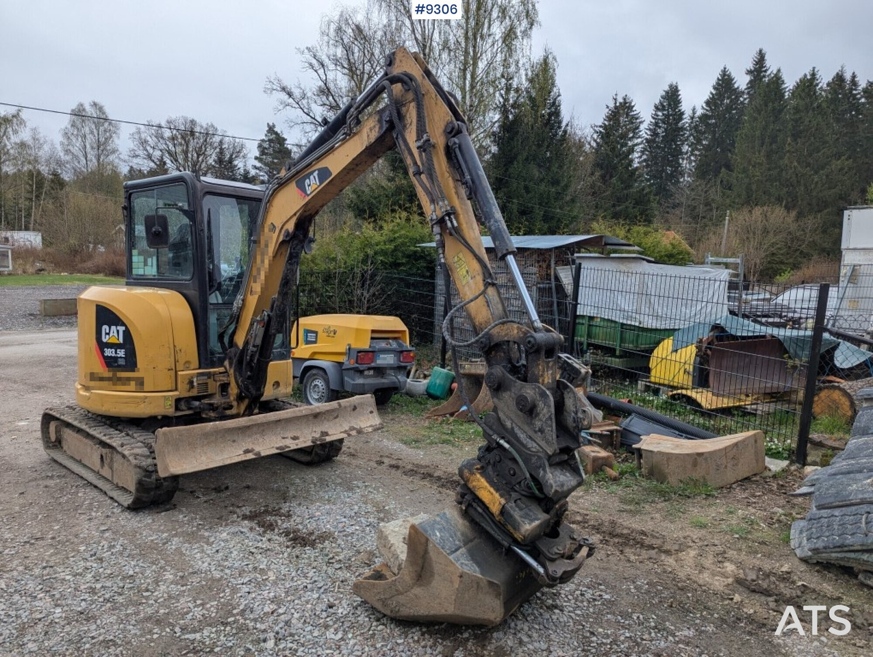 Mini excavator Cat 303.5E CR with tiltrotator and attachments (See Video) - Miniexcavadora: foto 1 Mini excavator Cat 303.5E CR with tiltrotator and attachments (See Video) - Miniexcavadora: foto 1
