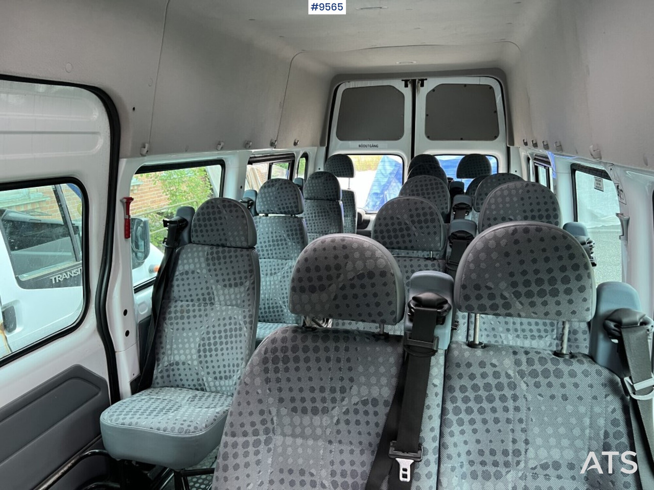 Minibús, Furgoneta de pasajeros Minibus - 16-seater bus - FORD TRANSIT 430L 17-P B: foto 12 Minibús, Furgoneta de pasajeros Minibus - 16-seater bus - FORD TRANSIT 430L 17-P B: foto 12