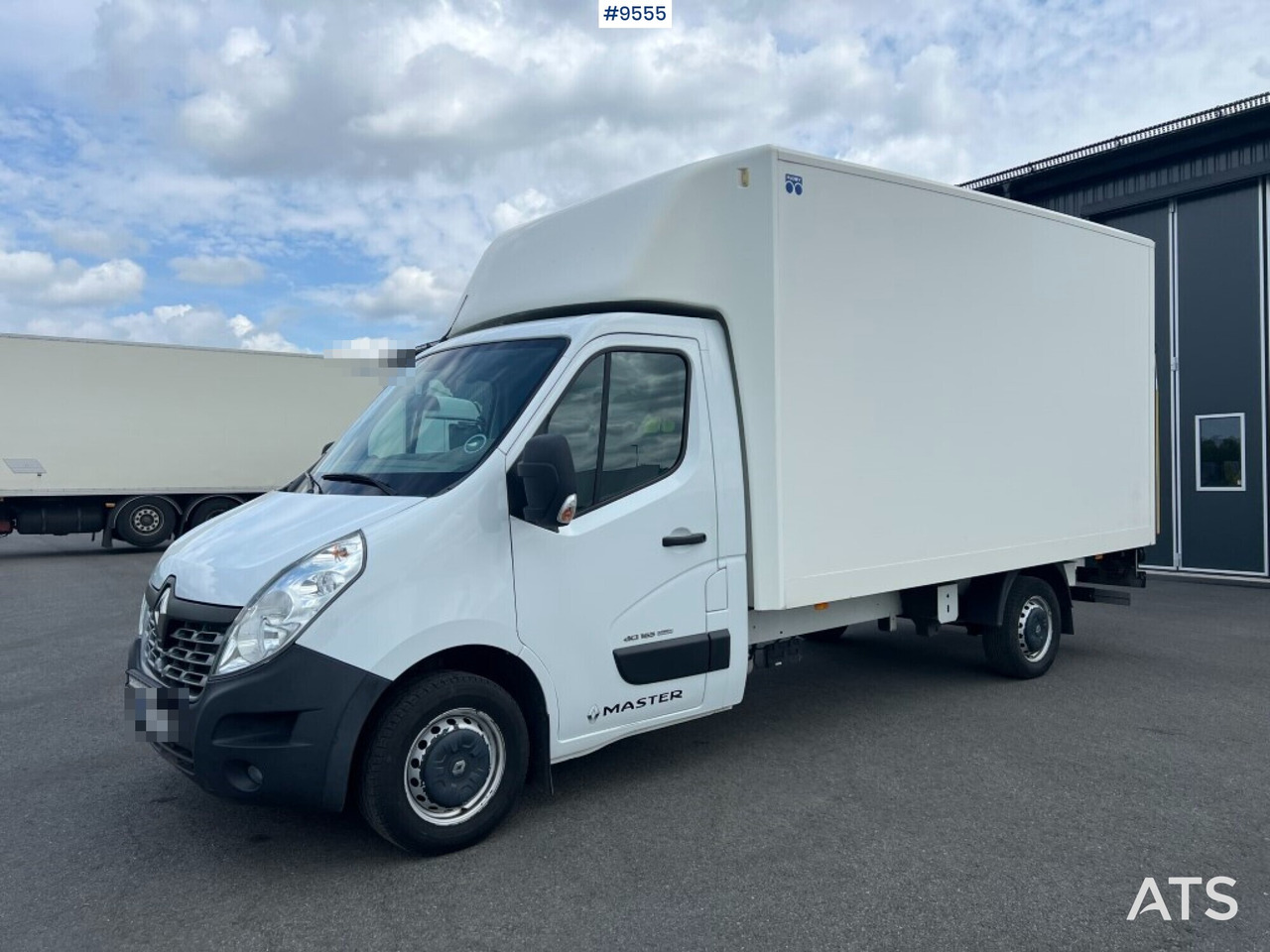Renault Master with tail lift - Furgoneta caja cerrada: foto 1 Renault Master with tail lift - Furgoneta caja cerrada: foto 1