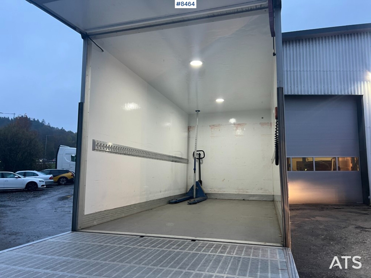 Renault master with tail lift - Furgoneta caja cerrada: foto 4 Renault master with tail lift - Furgoneta caja cerrada: foto 4