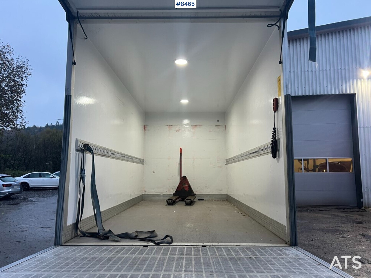 Renault master with tail lift - Furgoneta caja cerrada: foto 5 Renault master with tail lift - Furgoneta caja cerrada: foto 5