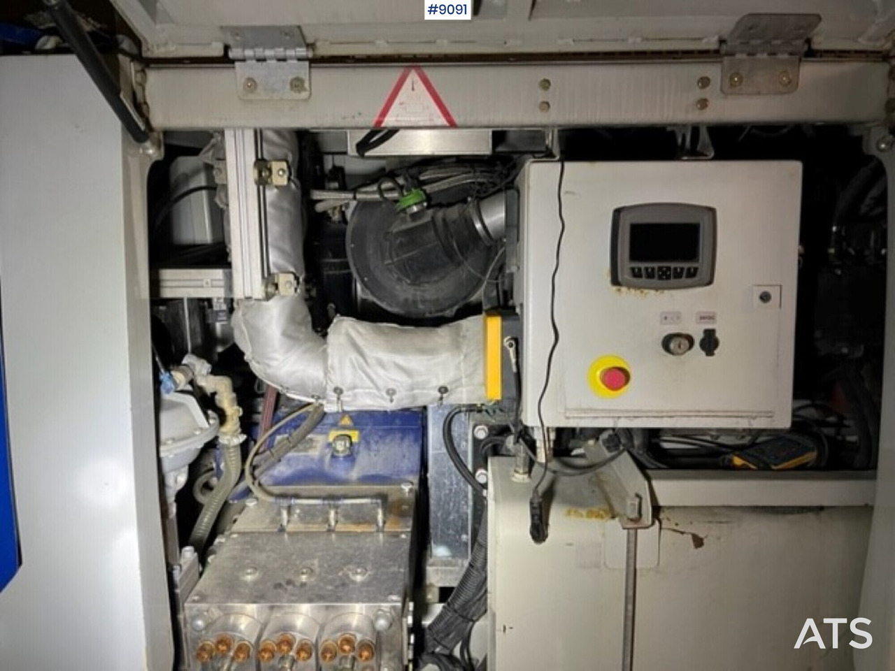 Ultrahigh-pressure cleaner unit - Dynajet UHP 220 2800/27T - Equipo de construcción: foto 3 Ultrahigh-pressure cleaner unit - Dynajet UHP 220 2800/27T - Equipo de construcción: foto 3