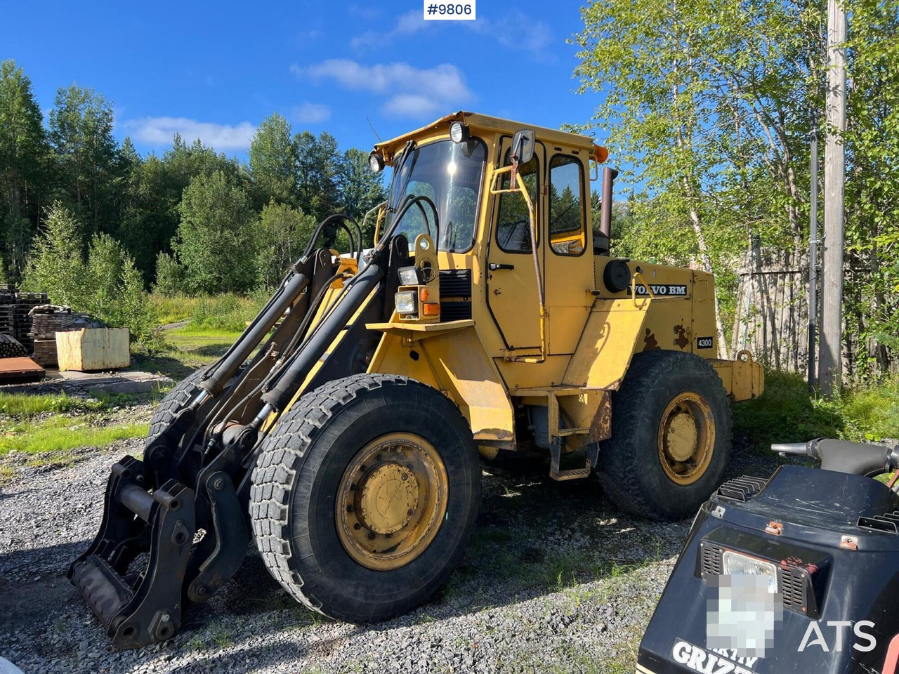 VOLVO BM 4300 Wheel Loader - Cargadora de ruedas: foto 1 VOLVO BM 4300 Wheel Loader - Cargadora de ruedas: foto 1