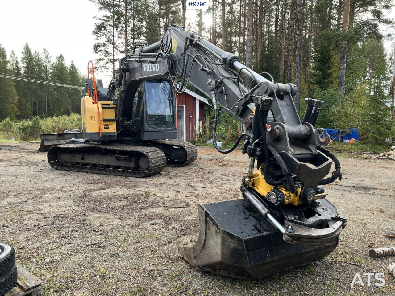 VOLVO ECR145 EL Excavator with attachments - Excavadora de cadenas: foto 3 VOLVO ECR145 EL Excavator with attachments - Excavadora de cadenas: foto 3