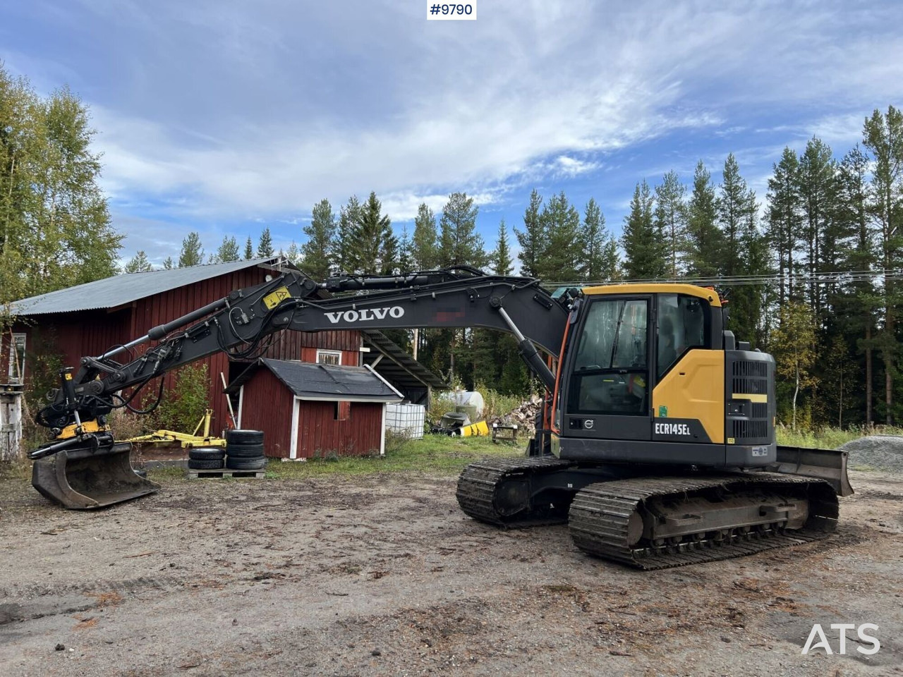 VOLVO ECR145 EL Excavator with attachments - Excavadora de cadenas: foto 1 VOLVO ECR145 EL Excavator with attachments - Excavadora de cadenas: foto 1