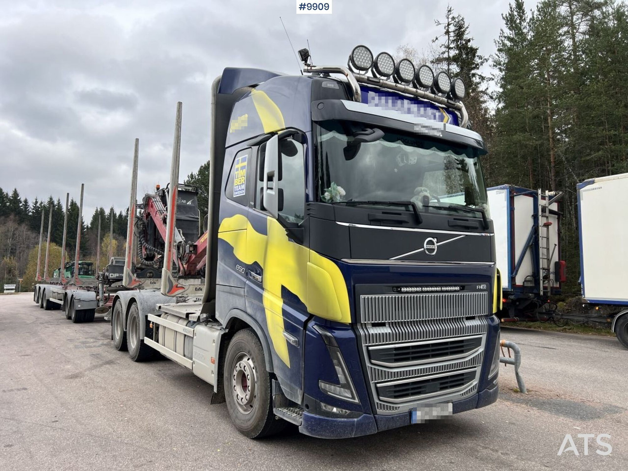 Volvo FH 64R Timber truck with crane and trailer - Camión forestal, Camión grúa: foto 2 Volvo FH 64R Timber truck with crane and trailer - Camión forestal, Camión grúa: foto 2