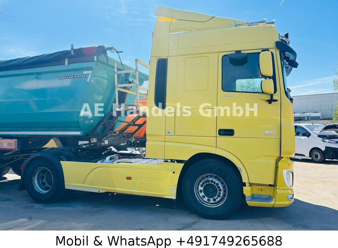 DAF XF 460 SpaceCab BL *Retarder/2-Kreis-Hydraulik - Cabeza tractora: foto 5 DAF XF 460 SpaceCab BL *Retarder/2-Kreis-Hydraulik - Cabeza tractora: foto 5