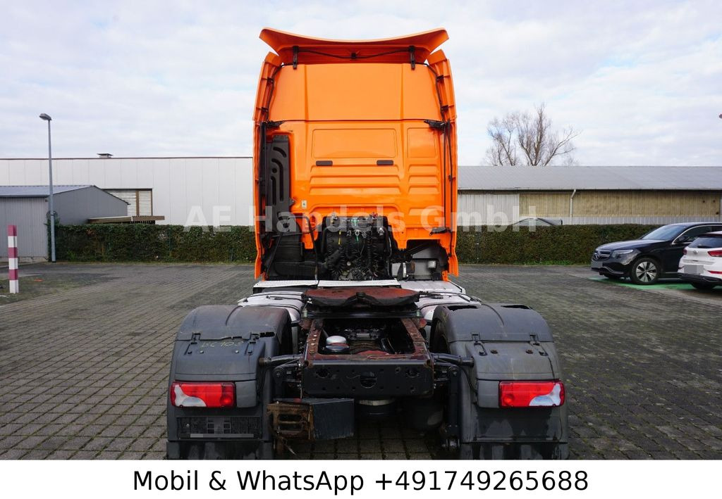 MAN TGX 18.440 XXL LL Low *Retarder/2xTank/Klima - Cabeza tractora: foto 4 MAN TGX 18.440 XXL LL Low *Retarder/2xTank/Klima - Cabeza tractora: foto 4