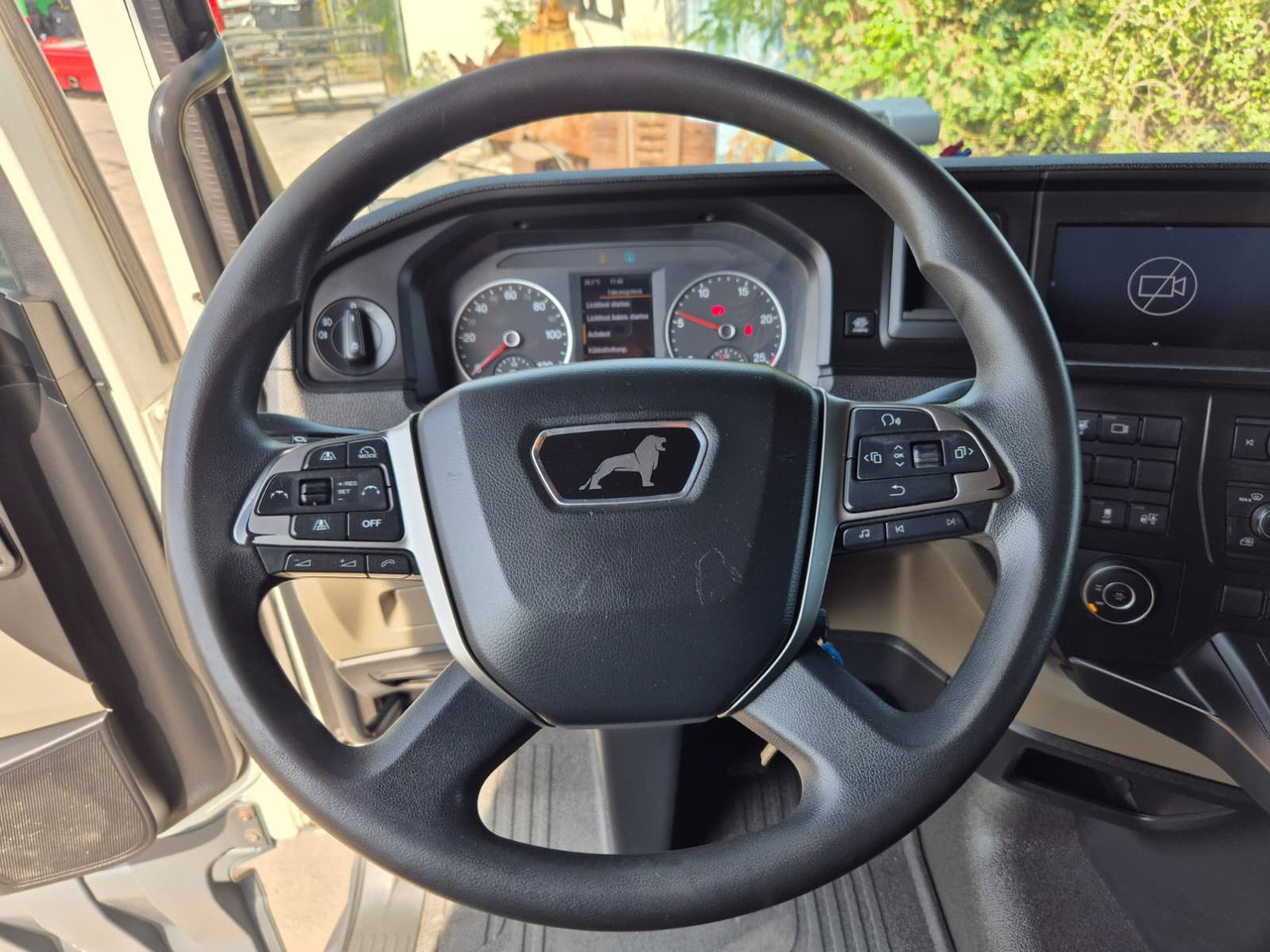 Cabeza tractora MAN TGX 18.510 BL 4x4 HydroDrive *Pritader/Hydr./ACC: foto 14 Cabeza tractora MAN TGX 18.510 BL 4x4 HydroDrive *Pritader/Hydr./ACC: foto 14