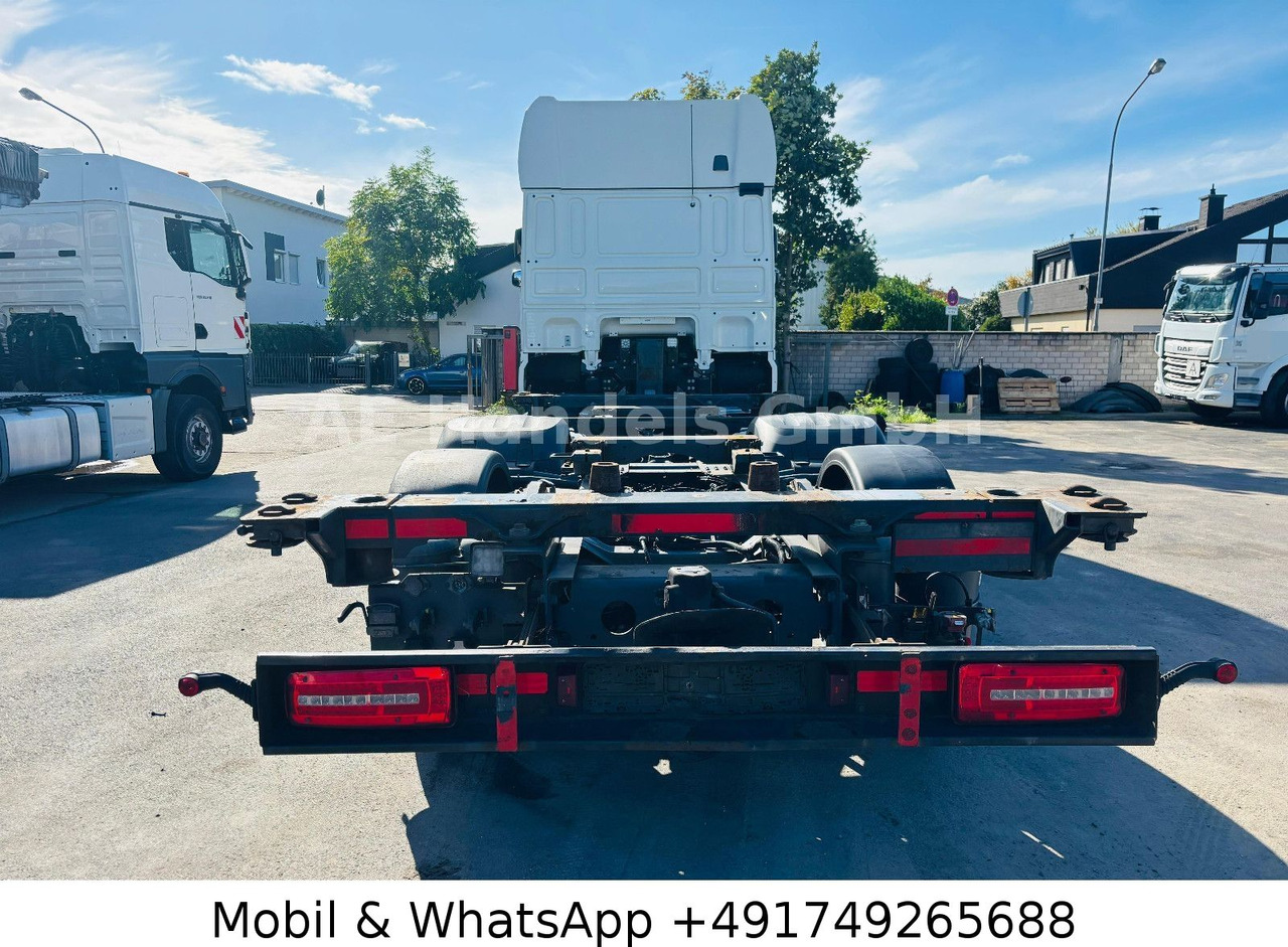 DAF XF480 SSC BDF *Retarder/Lenk+Lift/ACC/2xTank/AHK - Camión chasis: foto 4 DAF XF480 SSC BDF *Retarder/Lenk+Lift/ACC/2xTank/AHK - Camión chasis: foto 4