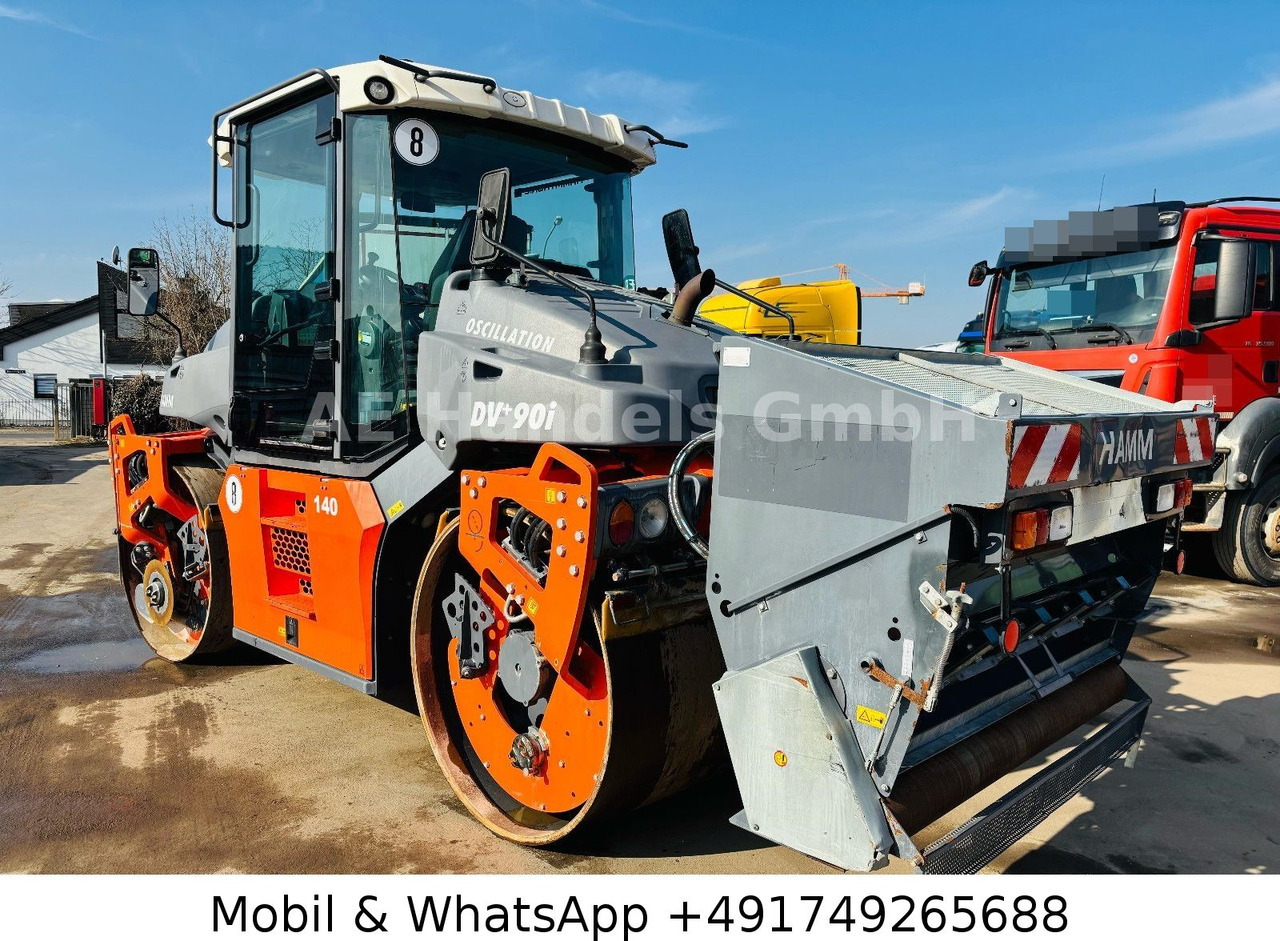 Hamm DV+ 90i VO-S Tandemwalze *Streuer/Schneider - Apisonadora de asfalto: foto 1 Hamm DV+ 90i VO-S Tandemwalze *Streuer/Schneider - Apisonadora de asfalto: foto 1
