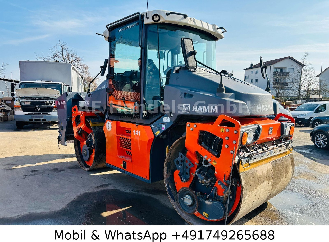 Hamm DV+ 90i VO-S Tandemwalze *Streuer/Schneider - Apisonadora de asfalto: foto 5 Hamm DV+ 90i VO-S Tandemwalze *Streuer/Schneider - Apisonadora de asfalto: foto 5