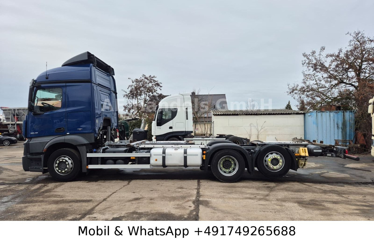 Mercedes-Benz Actros 4 2542 StreamSpace LL BDF *Retader/Multi - Camión portacontenedore/ Intercambiable: foto 3 Mercedes-Benz Actros 4 2542 StreamSpace LL BDF *Retader/Multi - Camión portacontenedore/ Intercambiable: foto 3