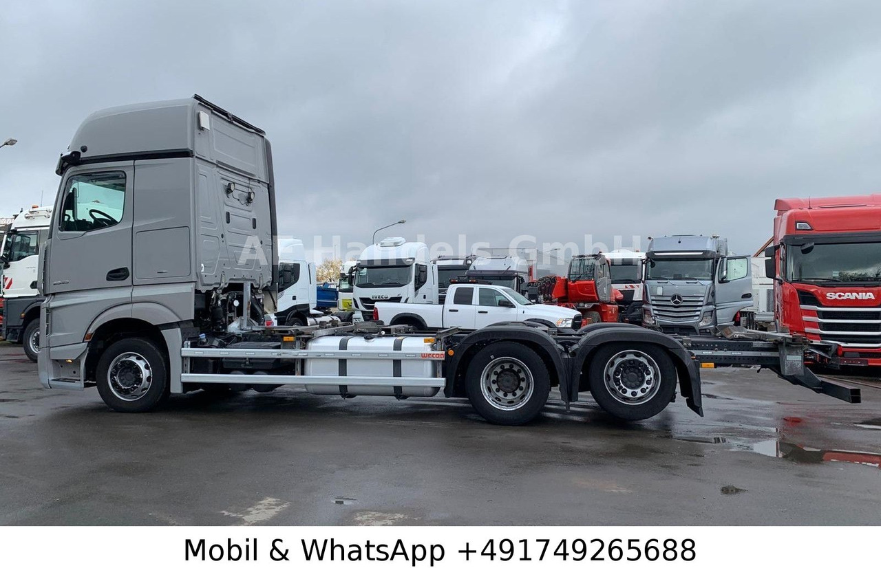 Mercedes-Benz Actros 5 2545 GigaSpace BDF *Retarder/Multi/AHK - Camión portacontenedore/ Intercambiable: foto 2 Mercedes-Benz Actros 5 2545 GigaSpace BDF *Retarder/Multi/AHK - Camión portacontenedore/ Intercambiable: foto 2