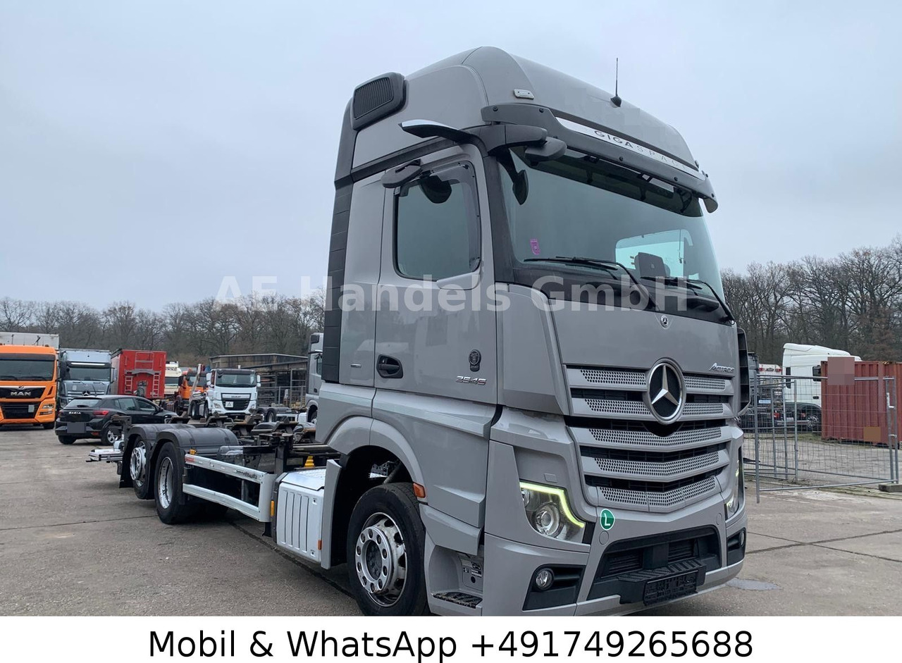 Mercedes-Benz Actros V 2545 GigaSpace BDF *Retarder/Multi/LBW - Camión portacontenedore/ Intercambiable: foto 1 Mercedes-Benz Actros V 2545 GigaSpace BDF *Retarder/Multi/LBW - Camión portacontenedore/ Intercambiable: foto 1