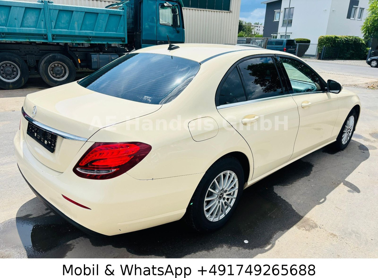 Mercedes-Benz E 220 d *Leder / Sitzheizung / Tempomat - Sedan: foto 3 Mercedes-Benz E 220 d *Leder / Sitzheizung / Tempomat - Sedan: foto 3