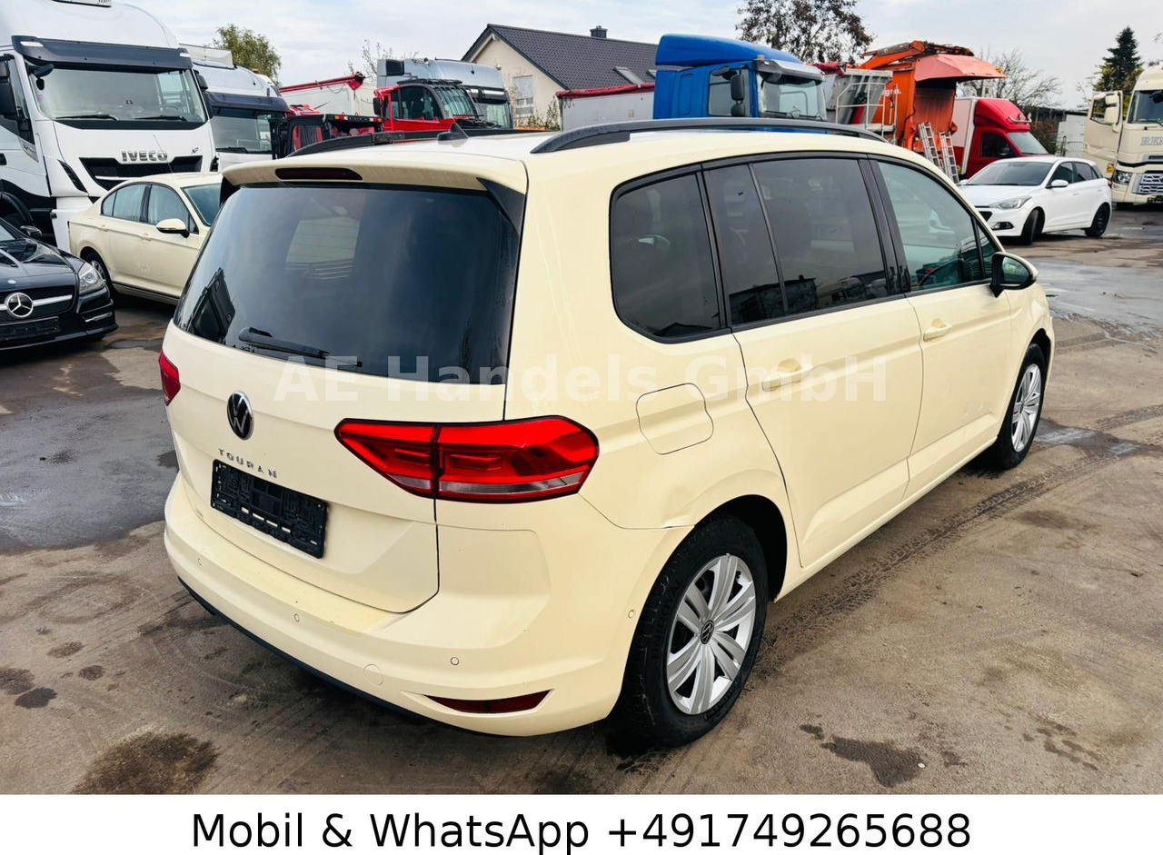 Volkswagen Touran 2.0 TDI DSG *7Sitzer/Eletr.Heckklape/Temp - Furgoneta de pasajeros: foto 3 Volkswagen Touran 2.0 TDI DSG *7Sitzer/Eletr.Heckklape/Temp - Furgoneta de pasajeros: foto 3