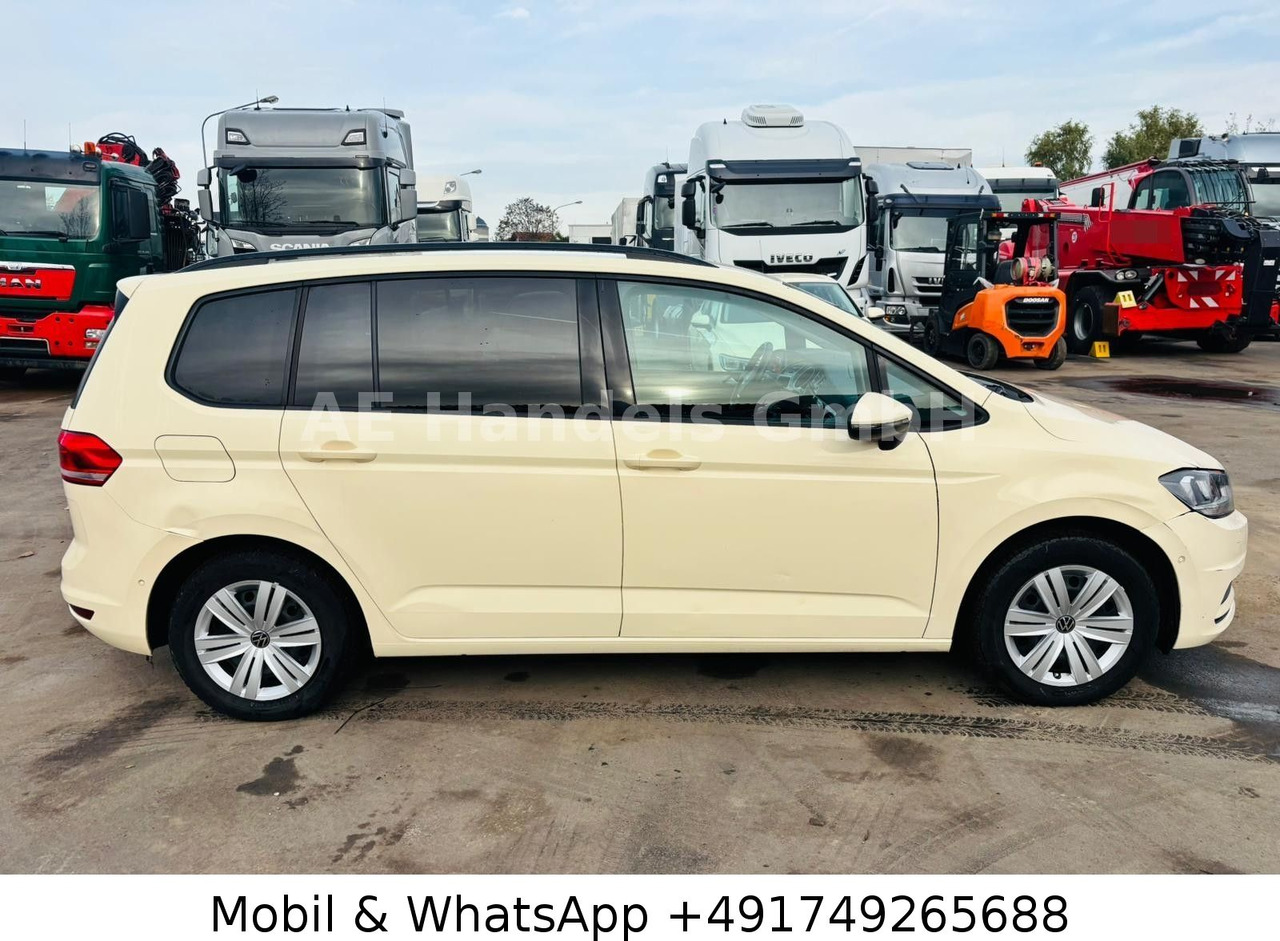 Volkswagen Touran 2.0 TDI DSG *7Sitzer/Eletr.Heckklape/Temp - Furgoneta de pasajeros: foto 2 Volkswagen Touran 2.0 TDI DSG *7Sitzer/Eletr.Heckklape/Temp - Furgoneta de pasajeros: foto 2