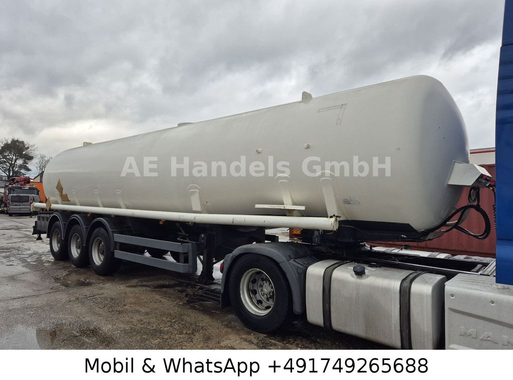 Willig *ADR/40.000Liter/Kerosin/Diesel/Benzin - Semirremolque cisterna: foto 1 Willig *ADR/40.000Liter/Kerosin/Diesel/Benzin - Semirremolque cisterna: foto 1
