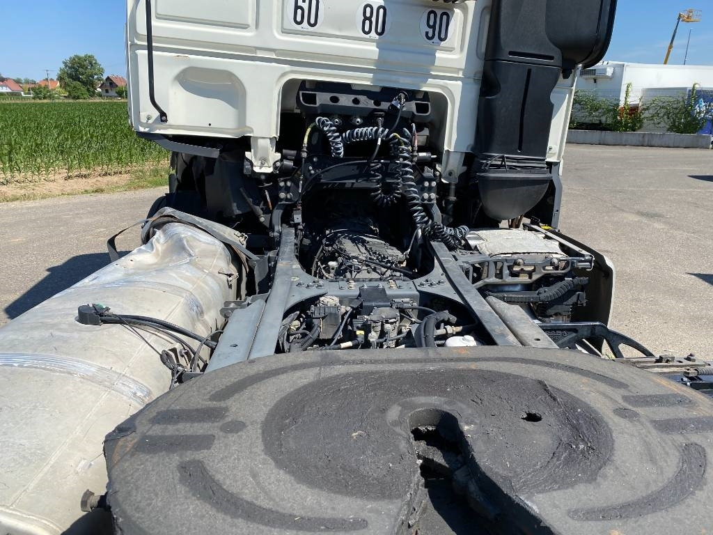 Cabeza tractora DAF XF 480 SpaceCab: foto 21