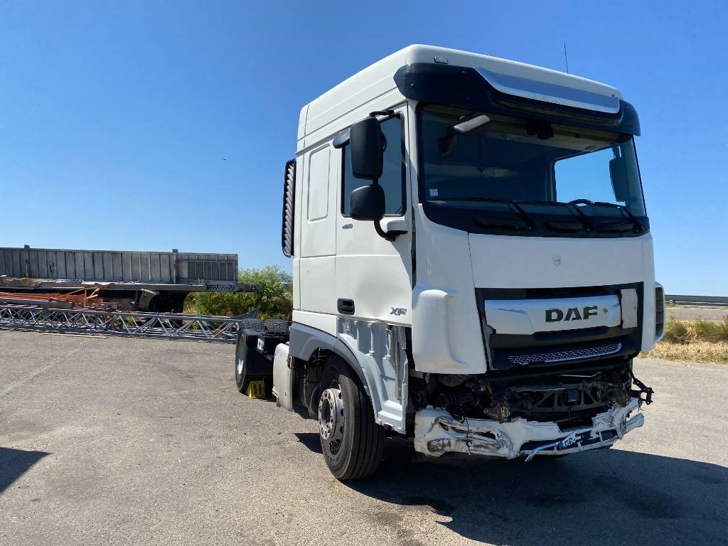 Cabeza tractora DAF XF 480 SpaceCab: foto 34
