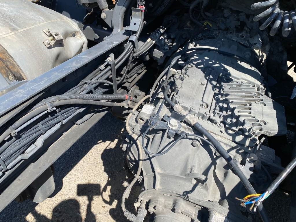 Cabeza tractora DAF XF 480 SpaceCab: foto 26