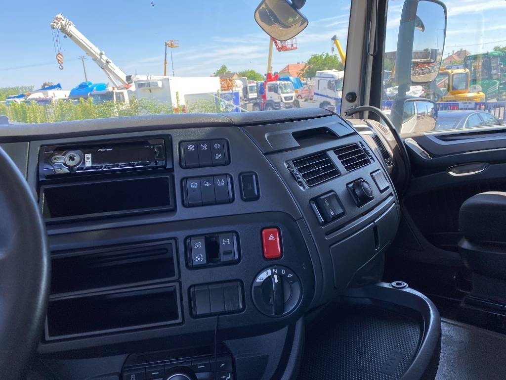 Cabeza tractora DAF XF 480 SpaceCab: foto 17