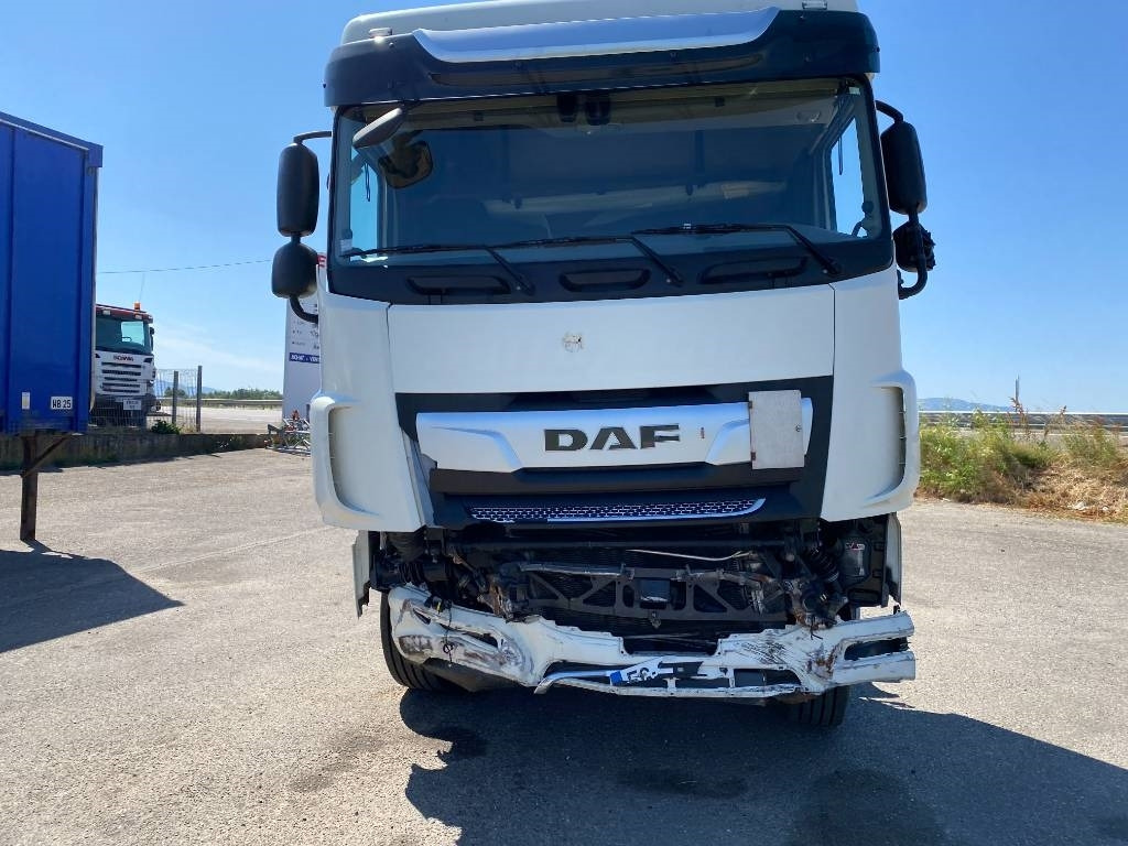 Cabeza tractora DAF XF 480 SpaceCab: foto 31