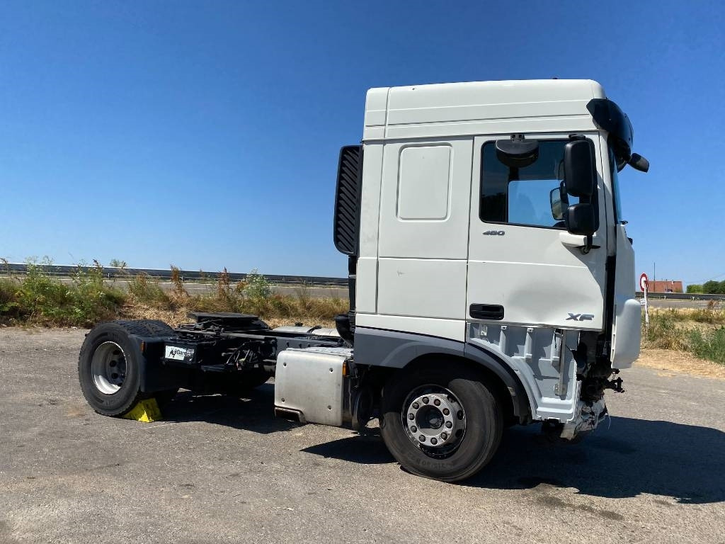 Cabeza tractora DAF XF 480 SpaceCab: foto 37