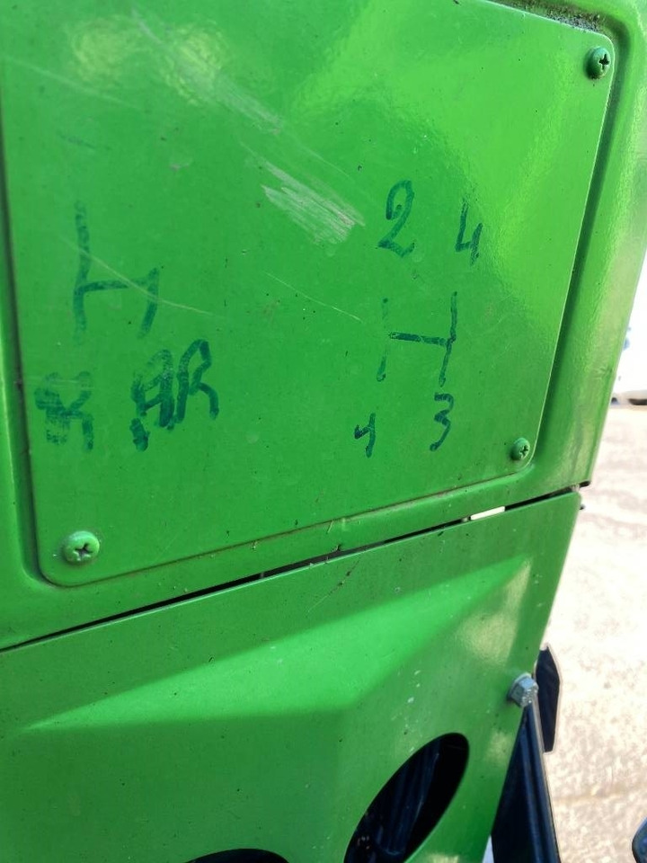 Tractor Deutz-fahr DX3.50 Machine d'origine Française: foto 21 Tractor Deutz-fahr DX3.50 Machine d'origine Française: foto 21