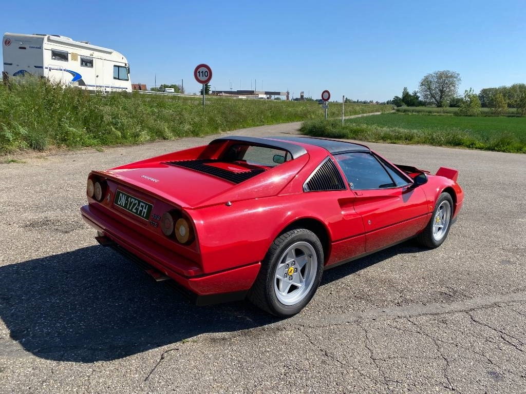 Ferrari 328 GTS / Origine Française endommagé - Descapotable: foto 5 Ferrari 328 GTS / Origine Française endommagé - Descapotable: foto 5