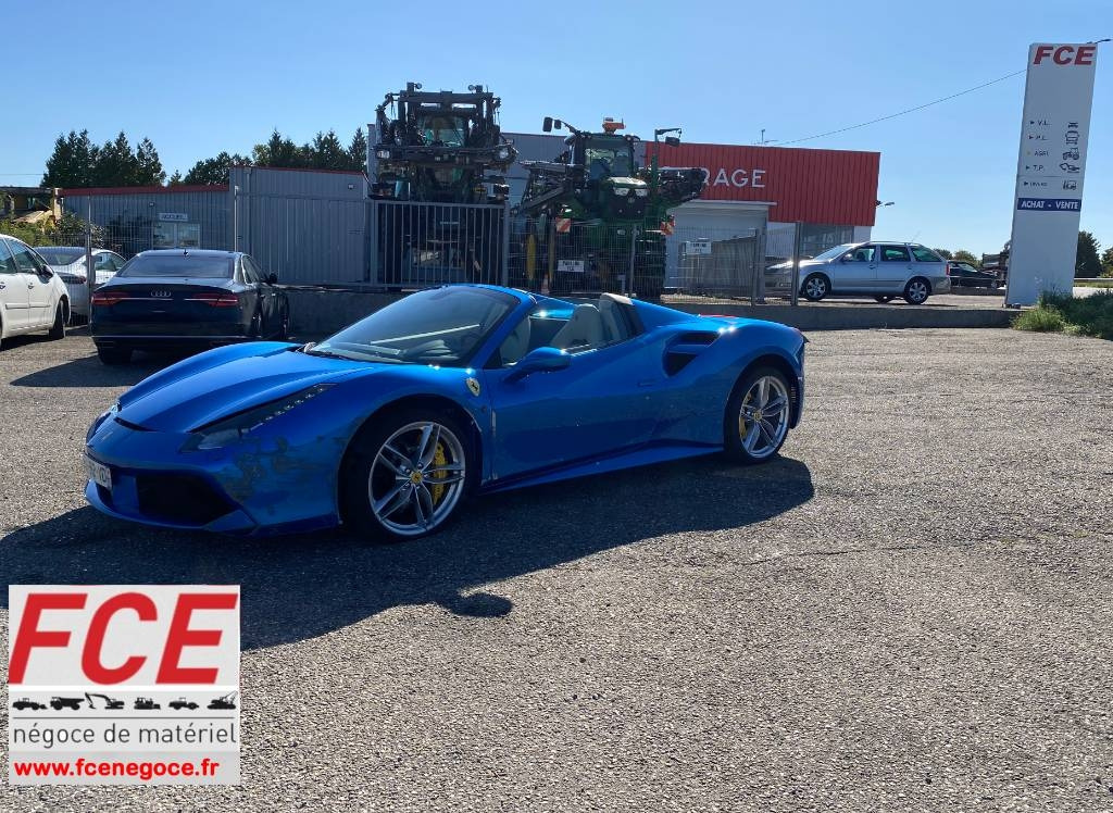 Ferrari 488 SPIDER -Carte Grise Française endommagé - Coche: foto 1 Ferrari 488 SPIDER -Carte Grise Française endommagé - Coche: foto 1