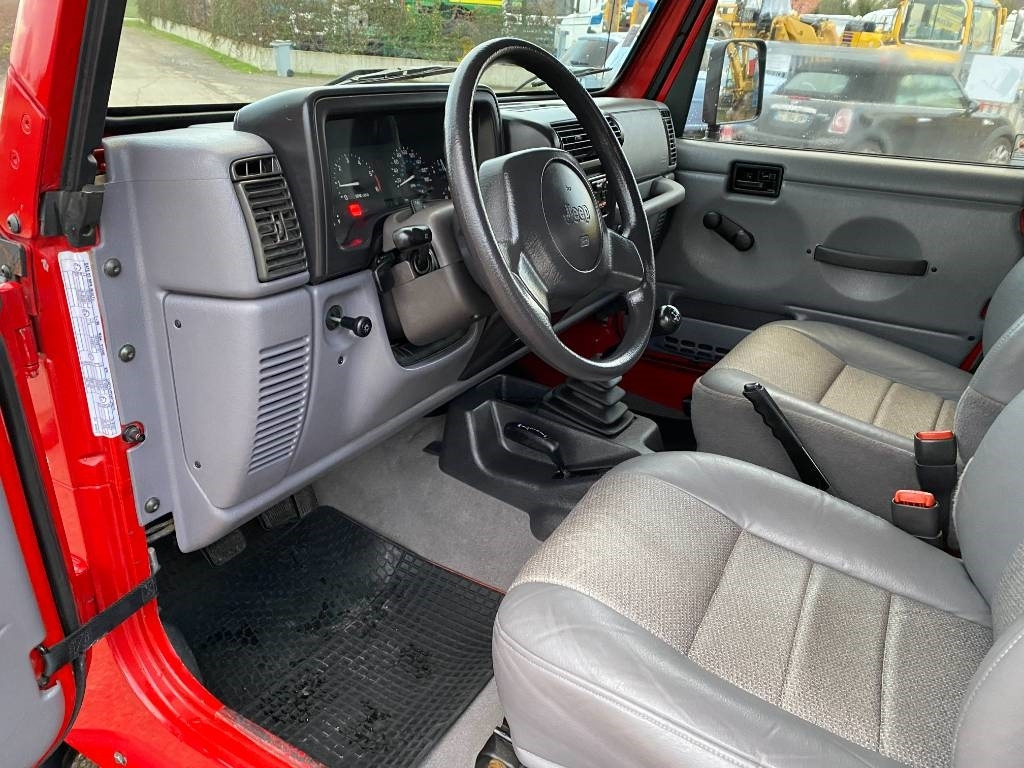 SUV/ Todoterreno Jeep WRANGLER 2.5i 118 Véhicule d'Origine Française: foto 40