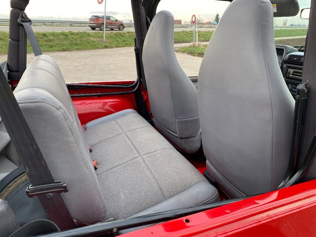 SUV/ Todoterreno Jeep WRANGLER 2.5i 118 Véhicule d'Origine Française: foto 23