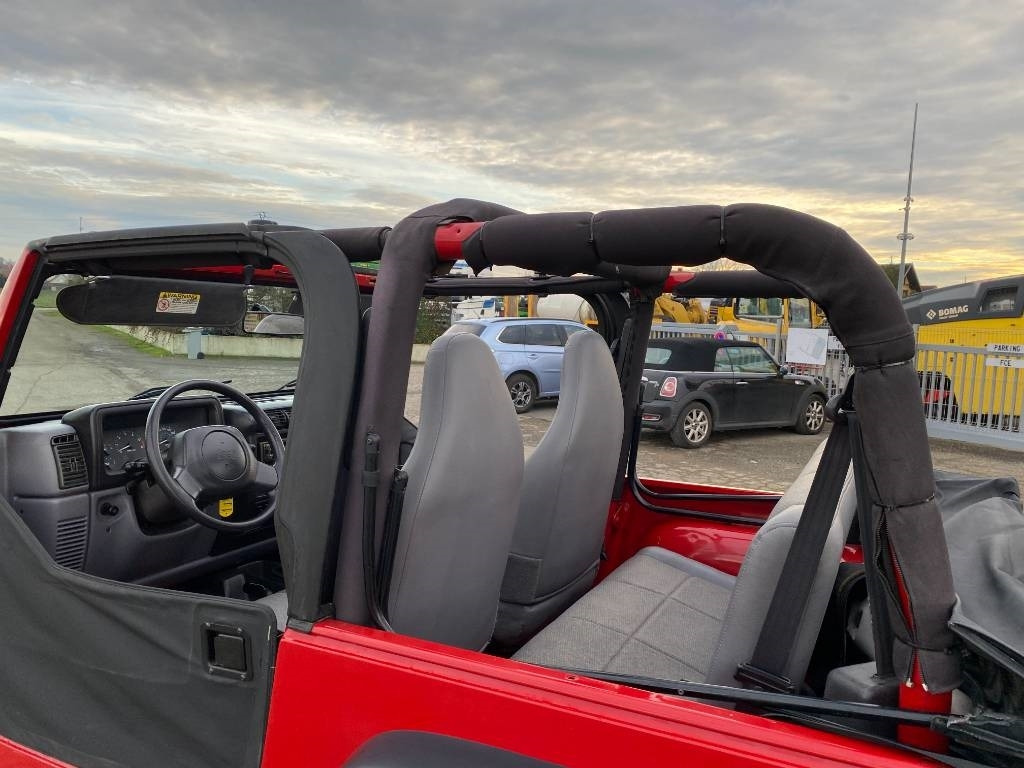 SUV/ Todoterreno Jeep WRANGLER 2.5i 118 Véhicule d'Origine Française: foto 17