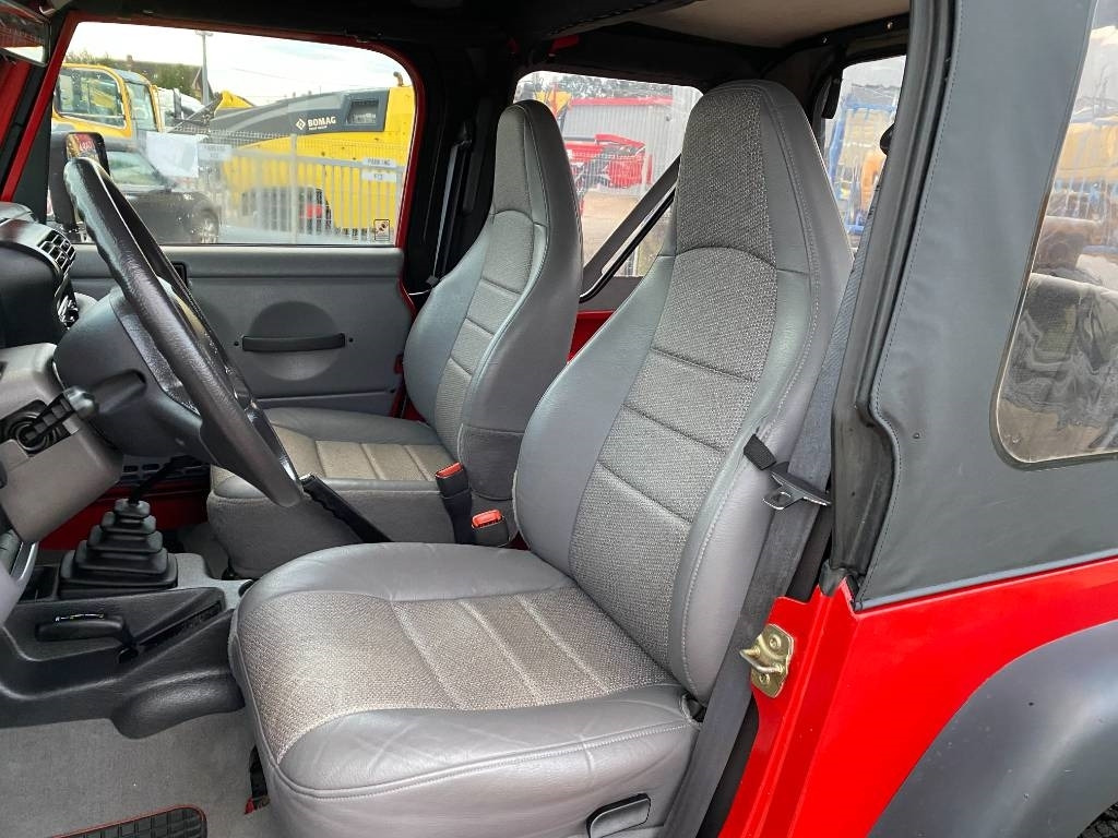 SUV/ Todoterreno Jeep WRANGLER 2.5i 118 Véhicule d'Origine Française: foto 41