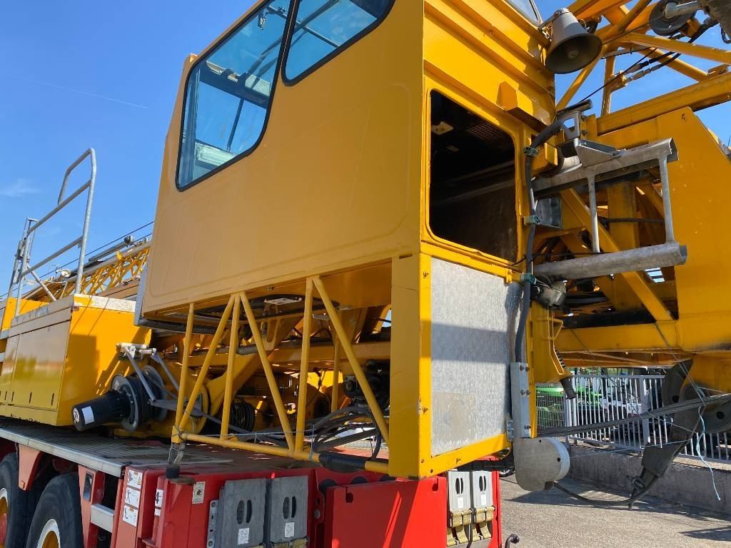 Grúa automontante Liebherr MK 88 Certificat CE / 1er Main endommagée: foto 31
