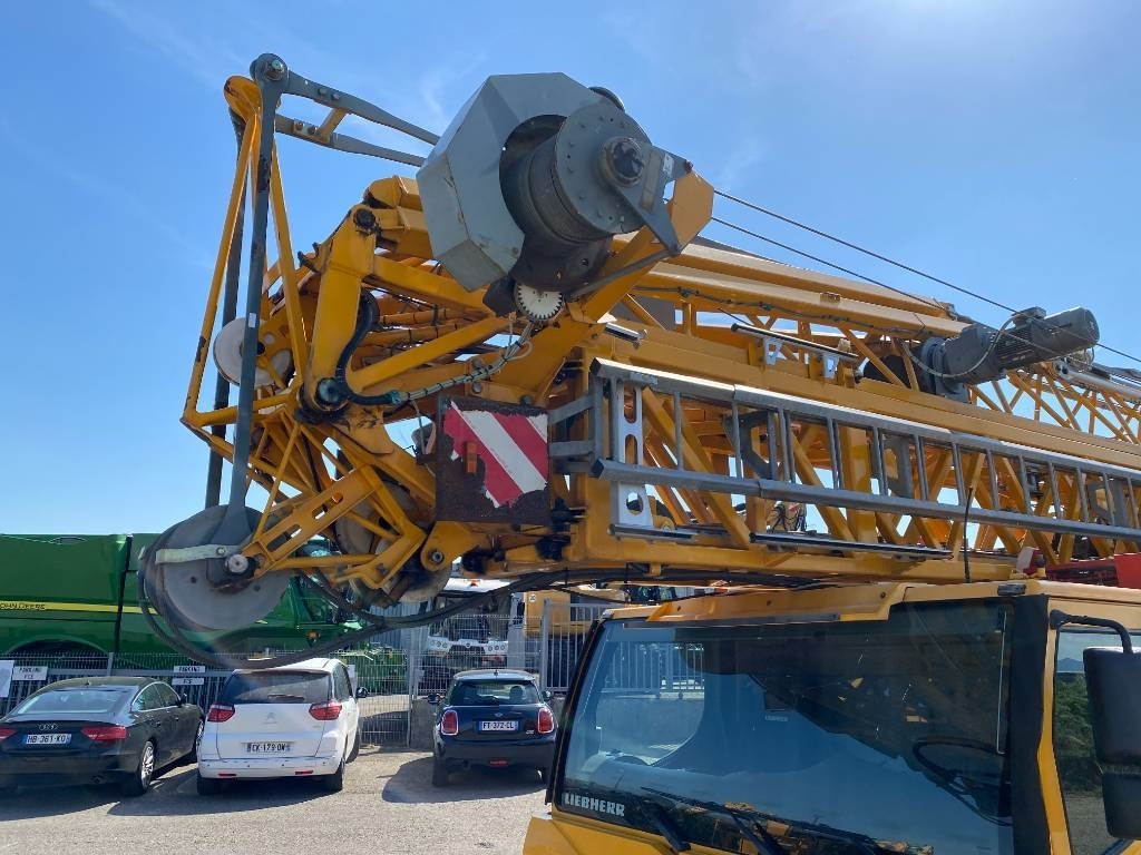 Grúa automontante Liebherr MK 88 Certificat CE / 1er Main endommagée: foto 18